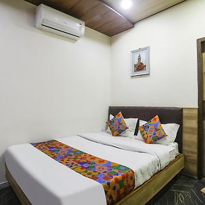 Fabhotel Vedanta Inn - Nr Sitabudli Fort